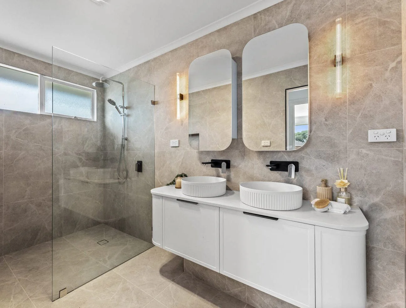 Clearance - York 1500mm Curved Wall Hung Vanity Matte White Double Bowls - Image 3