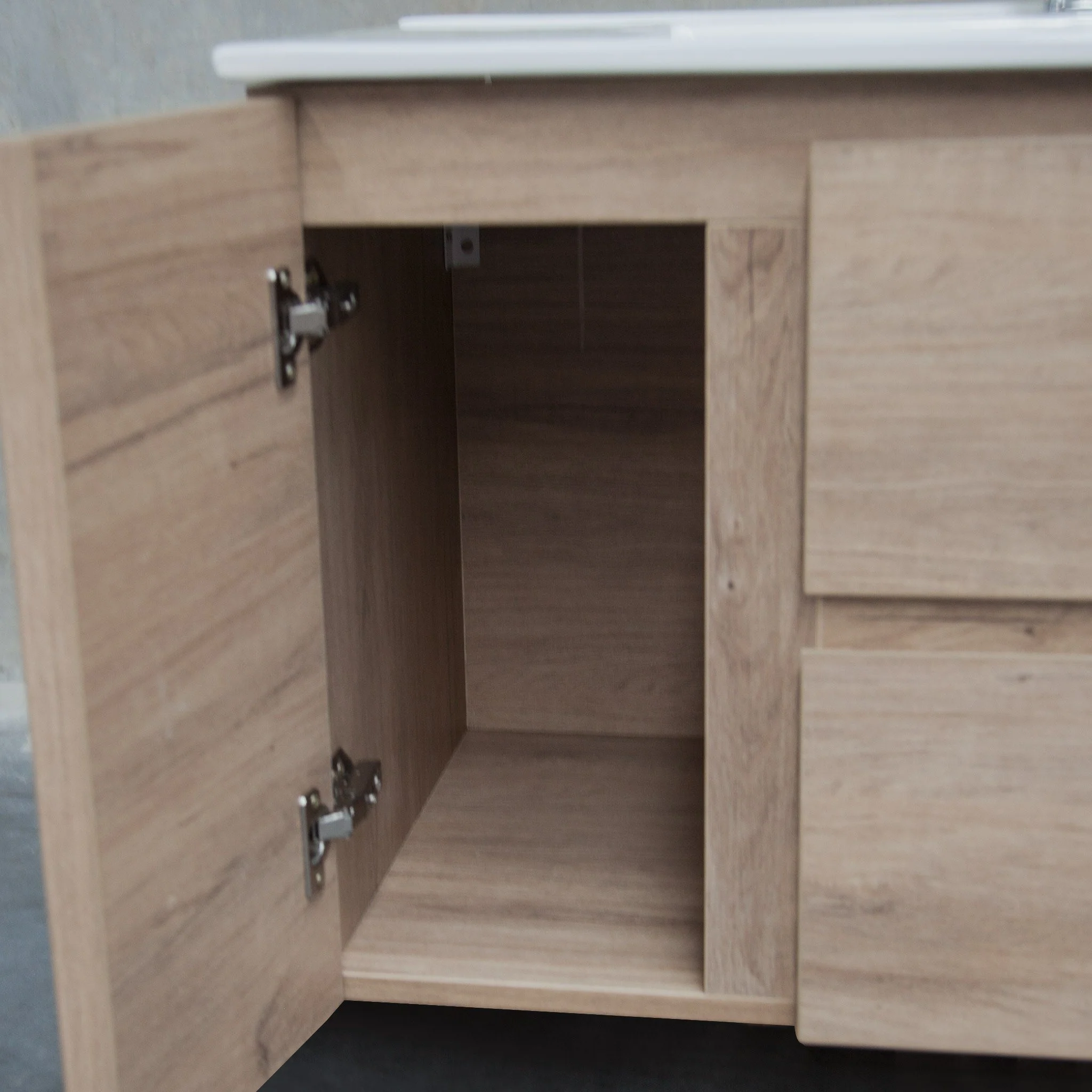 ALBANY 900mm Oak Timber Wall Hung Vanity - Image 8